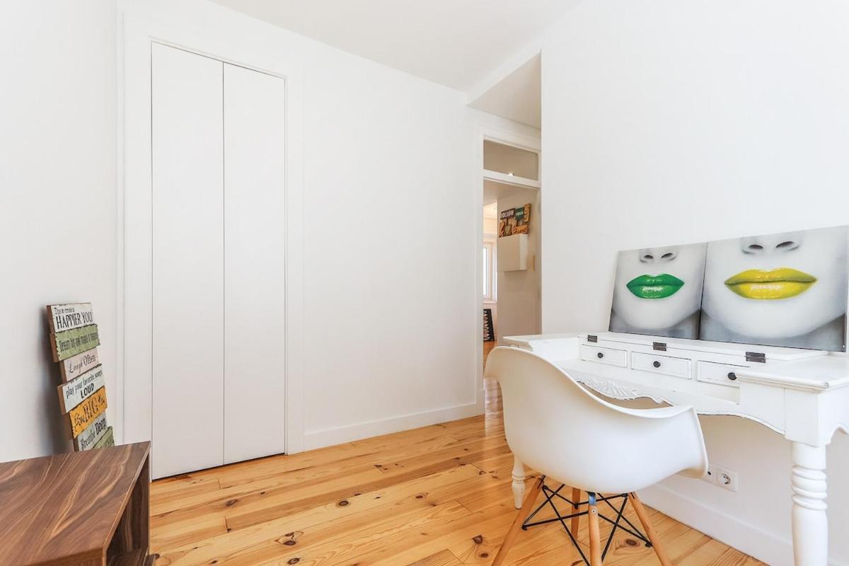 Apartamento Campo De Ourique Modern Bright With Office