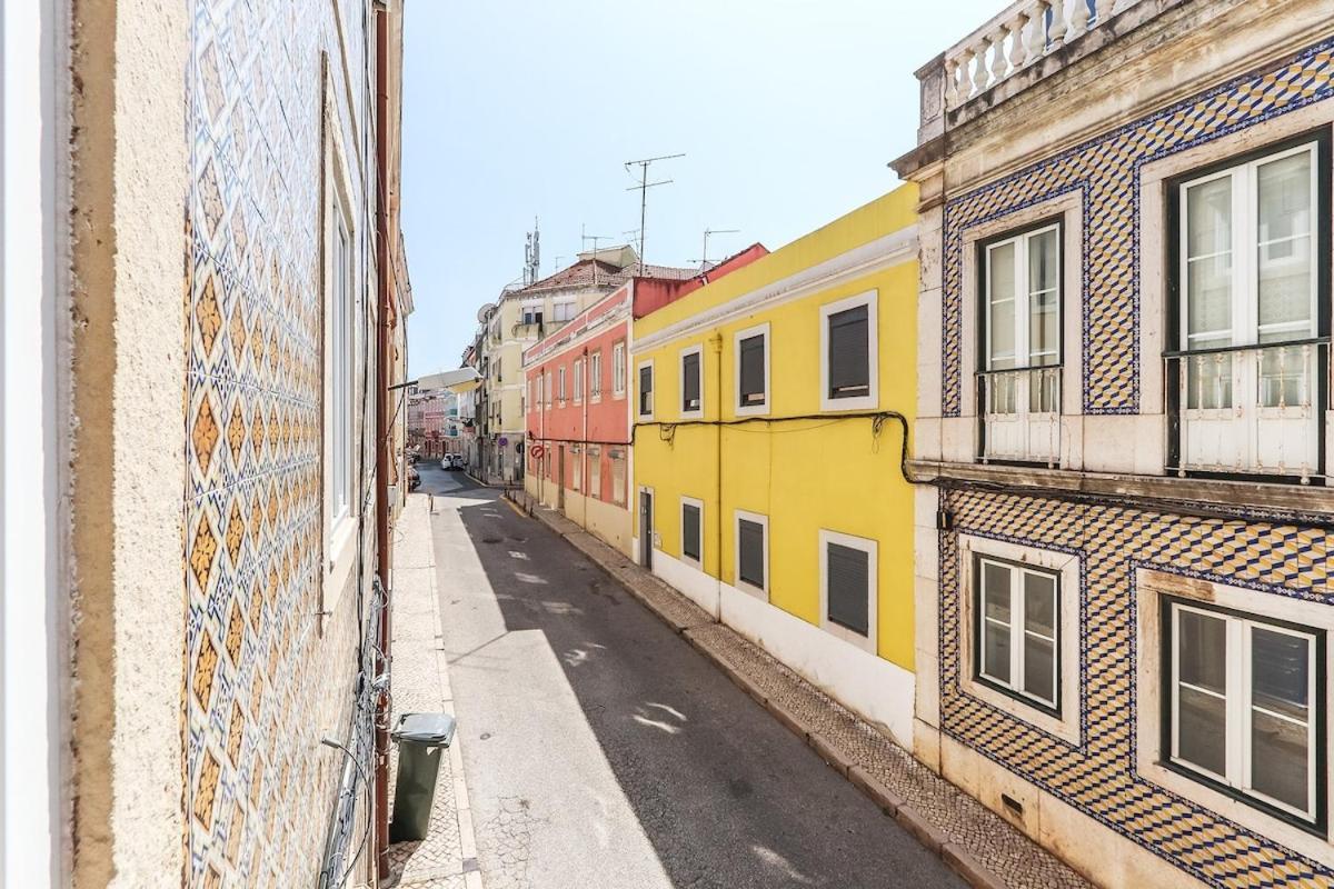 Apartamento Campo De Ourique Modern Bright With Office